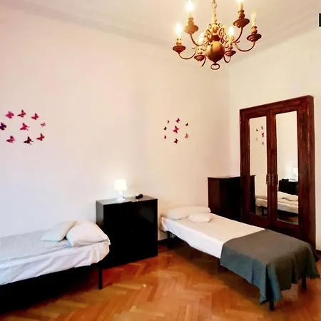 Aris Central House * Mediolan