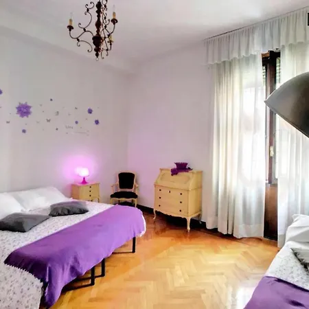 Hostel Aris Central House *