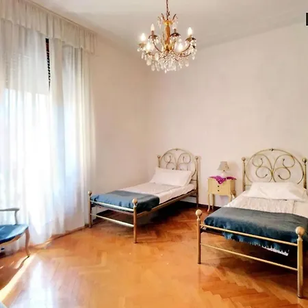 Aris Central House Hostel *