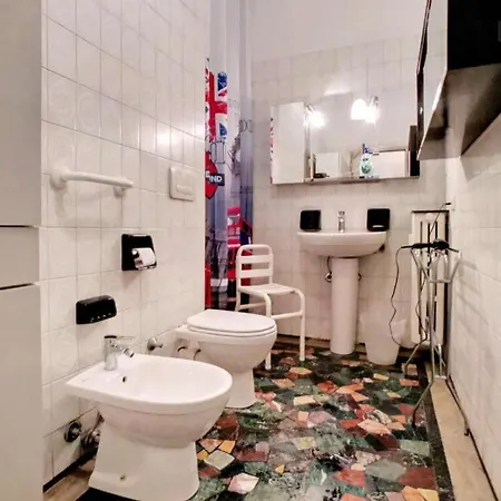 Aris Central House * מילאנו